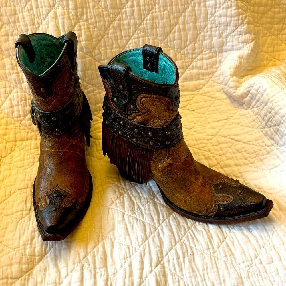 Corral Vintage Boots with fringe